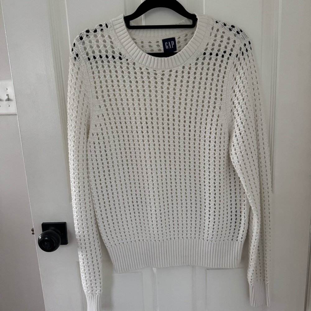Like New GAP White Crochet Sweater Small